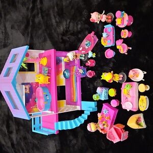 EUC Shopkins Happy Places Rainbow Beach House and furniture sets